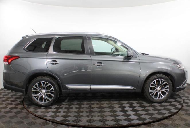Mitsubishi Outlander III Рестайлинг 2 с пробегом 2015 года, цена 2 010 000 рублей, 126000 км, внедорожник, Автокод Объявления