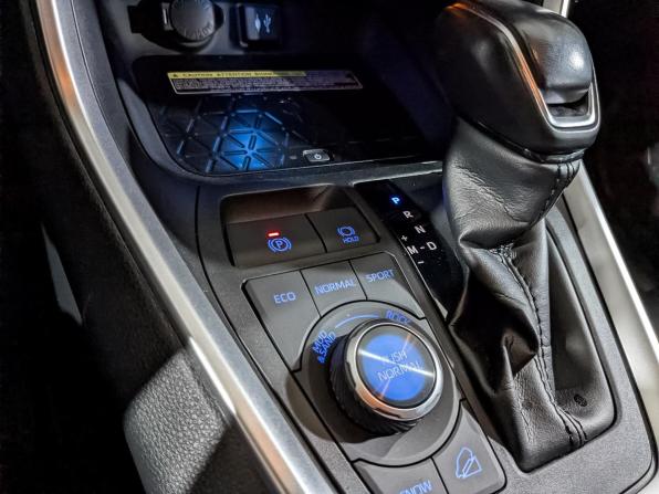 Toyota RAV4 V (XA50) с пробегом 2020 года, цена 3 250 000 рублей, 63287 км, внедорожник, Автокод Объявления