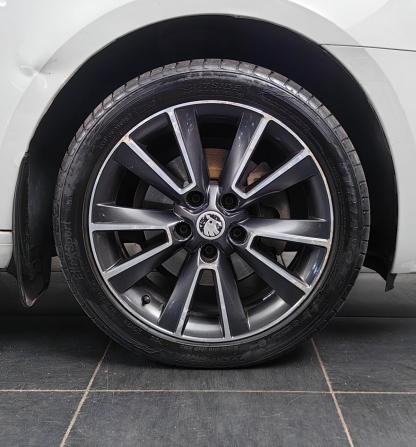 Skoda Octavia III (A7) Рестайлинг с пробегом 2017 года, цена 1 474 000 рублей, 117498 км, лифтбек, Автокод Объявления