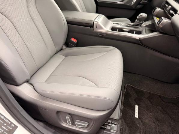 Toyota RAV4 VI (XA60) с пробегом 2026 года, цена 4 399 000 рублей, 10 км, внедорожник, Автокод Объявления