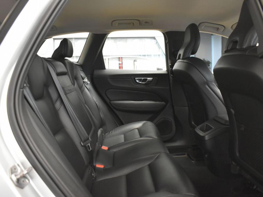 Volvo XC60 II Москва  - изображение 12