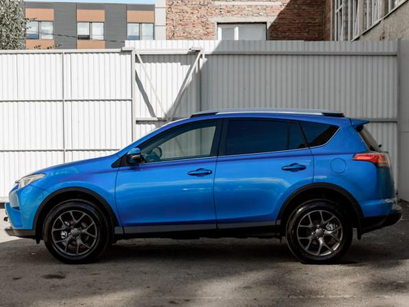 Toyota RAV4 IV (XA40) Рестайлинг с пробегом 2016 года, цена 2 240 000 рублей, 90392 км, внедорожник, Автокод Объявления
