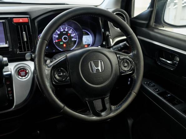 Honda N-WGN I с пробегом 2015 года, цена 650 000 рублей, 201352 км, хэтчбек, Автокод Объявления