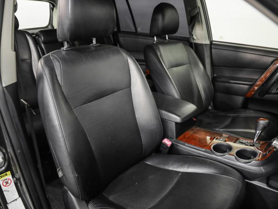 Toyota Highlander II (XU40) Рестайлинг Санкт-Петербург  - изображение 24