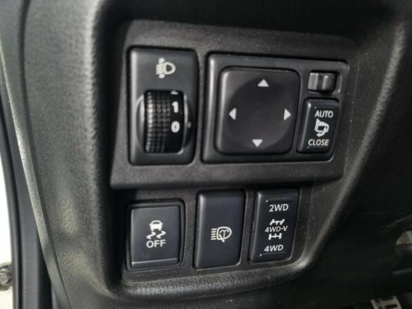 Nissan Juke I с пробегом 2011 года, цена 860 000 рублей, 246511 км, внедорожник, Автокод Объявления