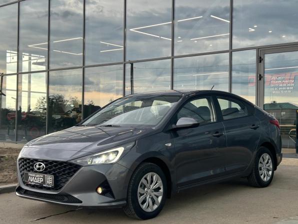 Hyundai Solaris II Рестайлинг с пробегом 2021 года, цена 1 350 000 рублей, 140570 км, седан, Автокод Объявления