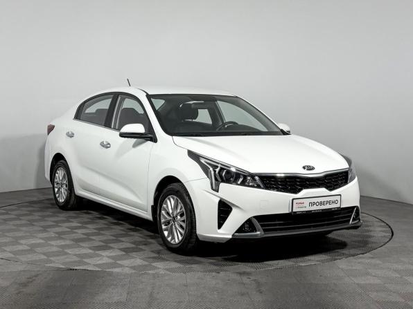 Kia Rio IV Рестайлинг с пробегом 2020 года, цена 1 590 000 рублей, 105000 км, седан, Автокод Объявления