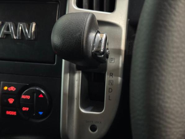 Nissan Serena III (C25) с пробегом 2009 года, цена 880 000 рублей, 260155 км, минивэн, Автокод Объявления