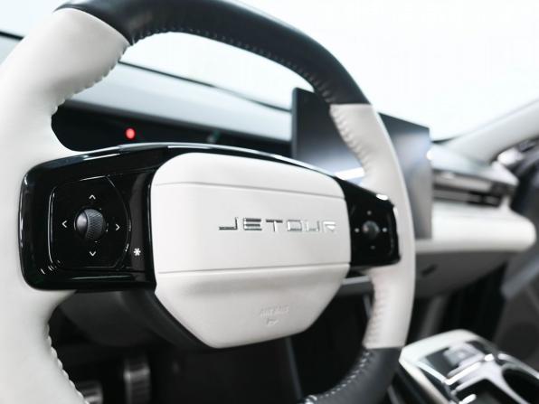 JETOUR DASHING I с пробегом 2023 года, цена 2 369 900 рублей, 21901 км, внедорожник, Автокод Объявления