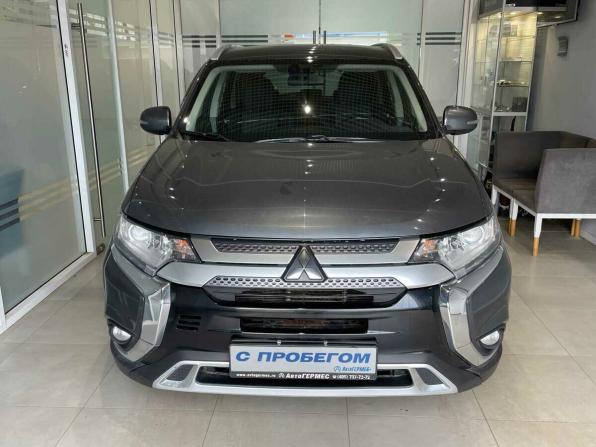 Mitsubishi Outlander III Рестайлинг 3 с пробегом 2020 года, цена 2 020 000 рублей, 168288 км, внедорожник, Автокод Объявления