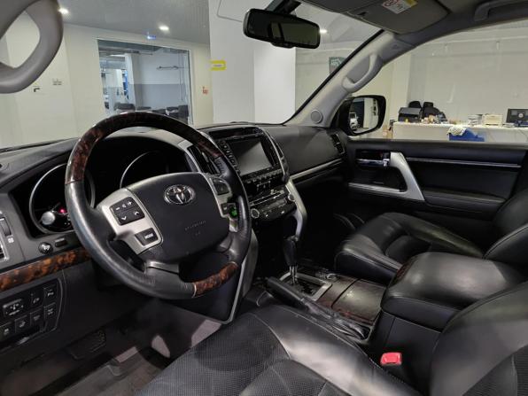 Toyota Land Cruiser 200 Series Рестайлинг 1 с пробегом 2014 года, цена 4 368 000 рублей, 159086 км, внедорожник, Автокод Объявления