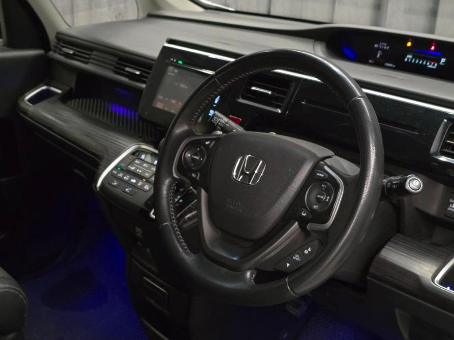 Honda Stepwgn V Красноярск  - изображение 19