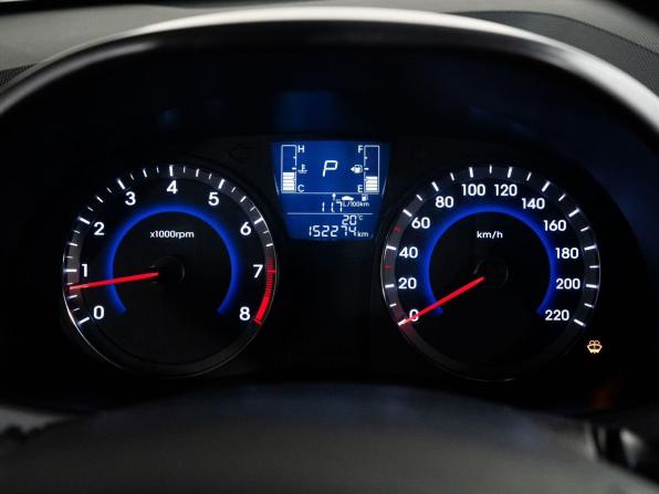 Hyundai Solaris I Рестайлинг с пробегом 2015 года, цена 1 020 300 рублей, 152274 км, седан, Автокод Объявления