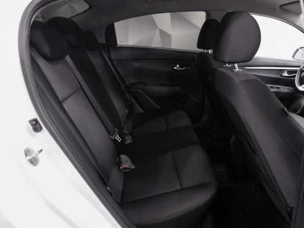 Kia Rio IV Рестайлинг с пробегом 2020 года, цена 1 790 000 рублей, 79892 км, седан, Автокод Объявления
