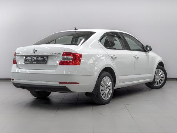 Skoda Octavia III (A7) Рестайлинг с пробегом 2018 года, цена 1 745 000 рублей, 73418 км, лифтбек, Автокод Объявления