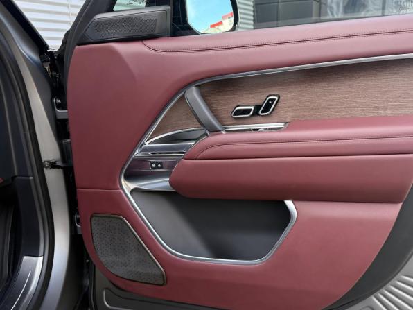 Land Rover Range Rover V с пробегом 2023 года, цена 23 790 000 рублей, 2790 км, внедорожник, Автокод Объявления