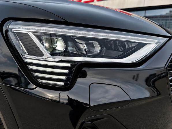 Audi e-tron I с пробегом 2022 года, цена 7 600 000 рублей, 547 км, внедорожник, Автокод Объявления
