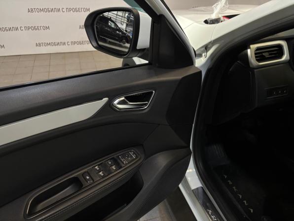 Renault Arkana I с пробегом 2022 года, цена 1 319 000 рублей, 212000 км, внедорожник, Автокод Объявления
