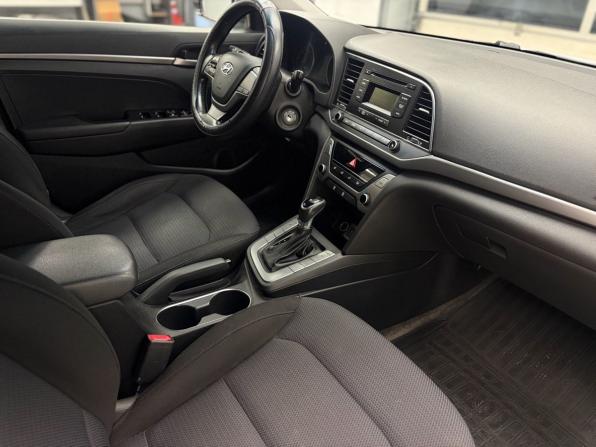 Hyundai Elantra VI (AD) с пробегом 2018 года, цена 1 590 000 рублей, 150000 км, седан, Автокод Объявления