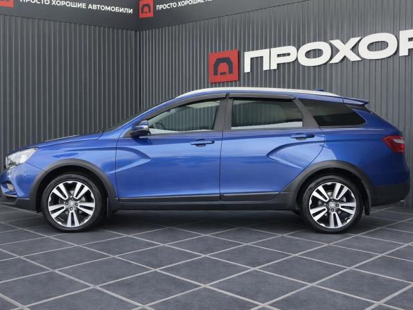 Lada (ВАЗ) Vesta I с пробегом 2022 года, цена 1 347 000 рублей, 63620 км, универсал, Автокод Объявления