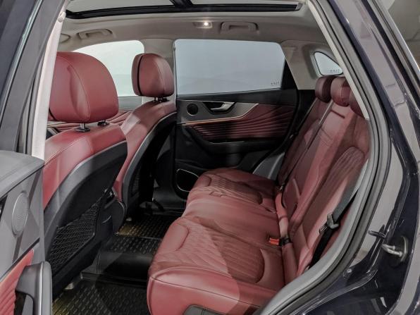 Hongqi HS5 I Рестайлинг с пробегом 2023 года, цена 3 090 000 рублей, 27323 км, внедорожник, Автокод Объявления