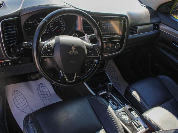 Mitsubishi Outlander III Рестайлинг 3 с пробегом 2019 года, цена 2 536 000 рублей, 144830 км, внедорожник, Автокод Объявления