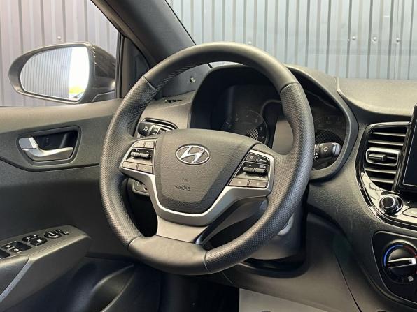 Hyundai Solaris II с пробегом 2020 года, цена 1 497 000 рублей, 80444 км, седан, Автокод Объявления
