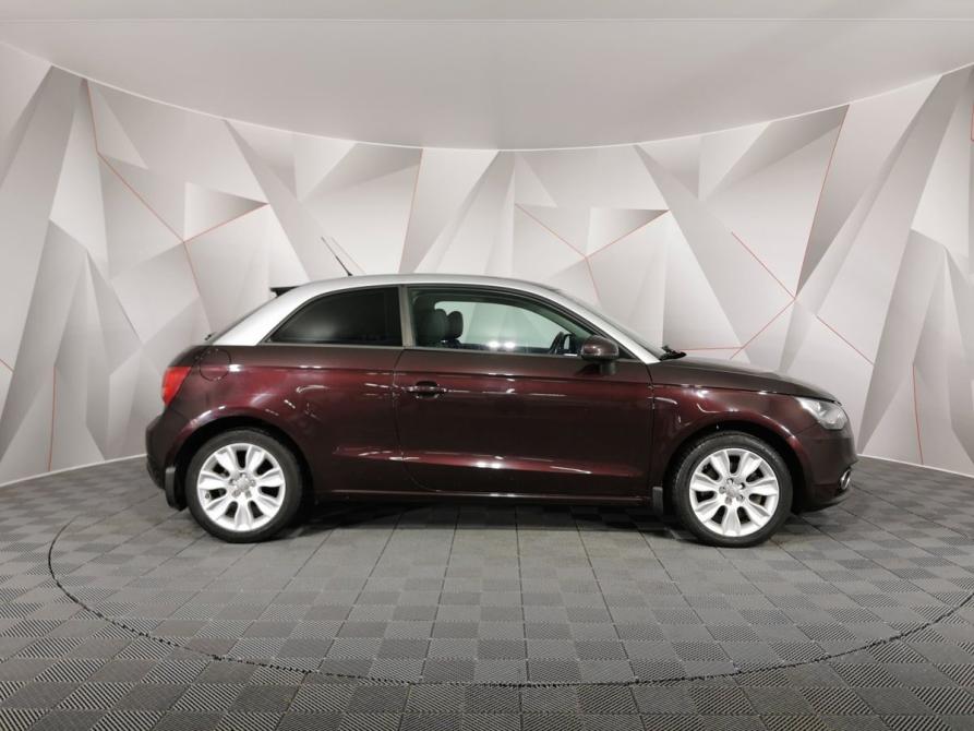 Audi A1 I (8X) Москва  - изображение 6