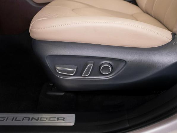 Toyota Highlander IV (XU70) с пробегом 2026 года, цена 5 980 000 рублей, 50 км, внедорожник, Автокод Объявления
