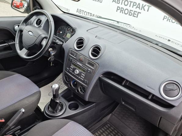 Ford Fusion I Рестайлинг с пробегом 2006 года, цена 549 000 рублей, 205000 км, хэтчбек, Автокод Объявления