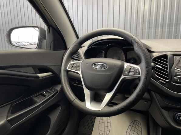 Lada (ВАЗ) Vesta I с пробегом 2019 года, цена 897 000 рублей, 136183 км, седан, Автокод Объявления