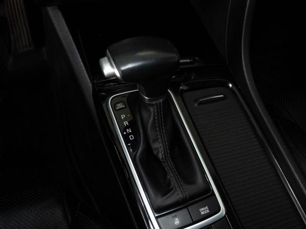 Kia Optima IV Рестайлинг с пробегом 2018 года, цена 1 500 000 рублей, 127200 км, седан, Автокод Объявления