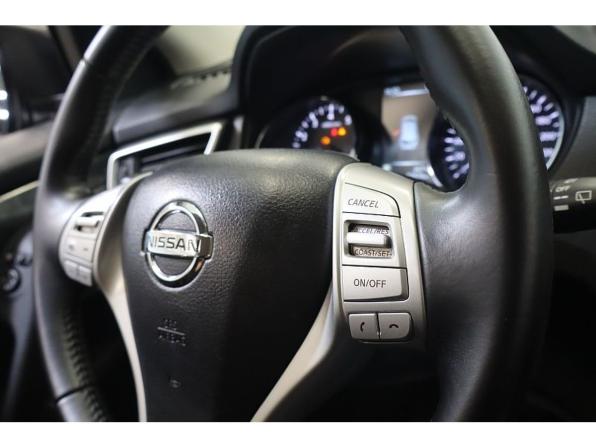 Nissan Qashqai II с пробегом 2017 года, цена 1 669 000 рублей, 83584 км, внедорожник, Автокод Объявления
