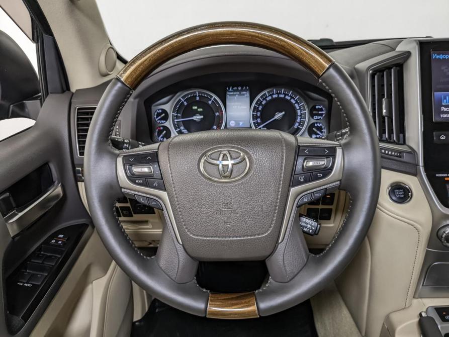 Toyota Land Cruiser 200 Series Рестайлинг 2 Москва  - изображение 22