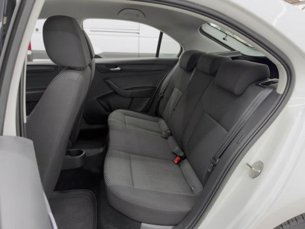 Volkswagen Polo VI с пробегом 2021 года, цена 1 570 000 рублей, 61338 км, лифтбек, Автокод Объявления