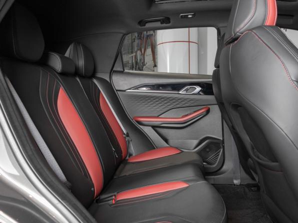 Geely Coolray I Рестайлинг с пробегом 2024 года, цена 2 259 900 рублей, 36250 км, внедорожник, Автокод Объявления