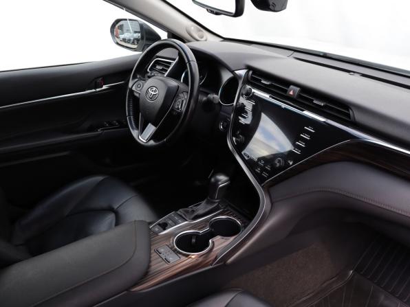 Toyota Camry VIII (XV70) с пробегом 2019 года, цена 2 700 000 рублей, 133358 км, седан, Автокод Объявления