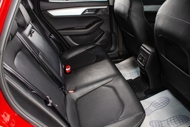 JAC J7 I с пробегом 2023 года, цена 1 599 000 рублей, 43200 км, лифтбек, Автокод Объявления
