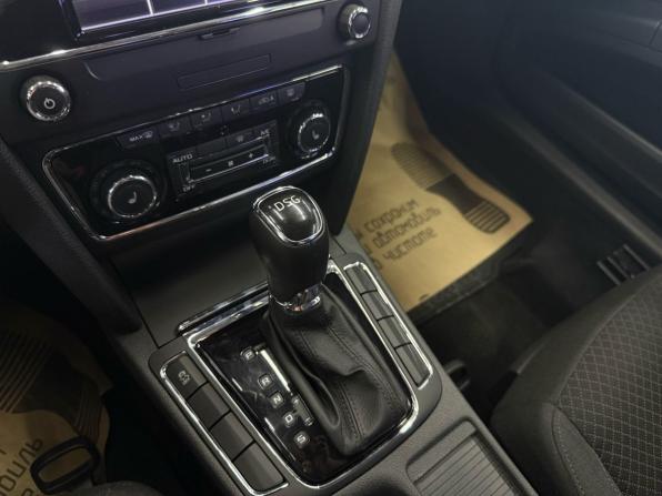 Skoda Superb II Рестайлинг с пробегом 2014 года, цена 1 549 000 рублей, 130000 км, лифтбек, Автокод Объявления