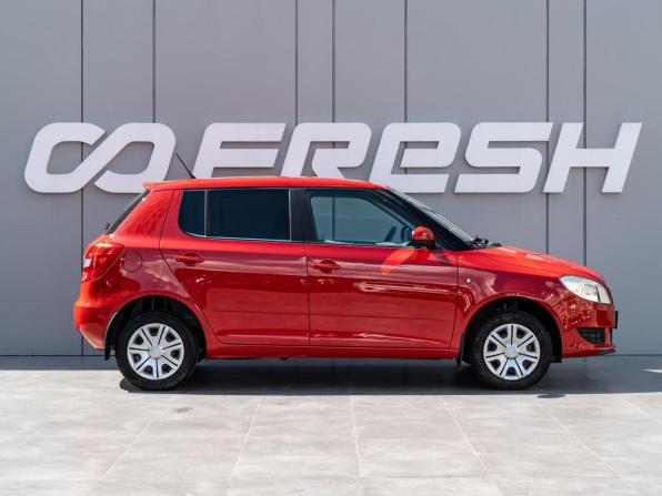 Skoda Fabia II Рестайлинг с пробегом 2014 года, цена 770 000 рублей, 49724 км, хэтчбек, Автокод Объявления