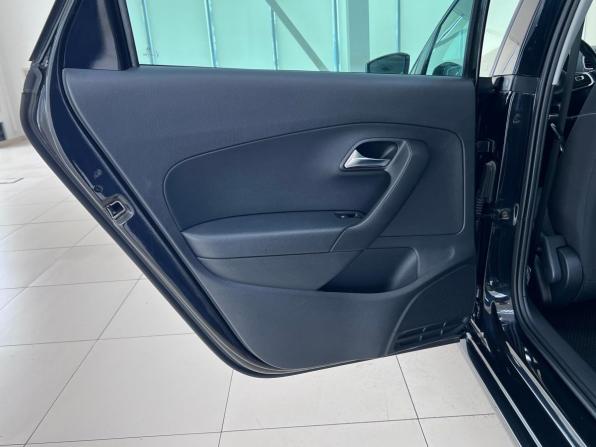 Volkswagen Polo V Рестайлинг с пробегом 2019 года, цена 1 630 000 рублей, 57888 км, седан, Автокод Объявления