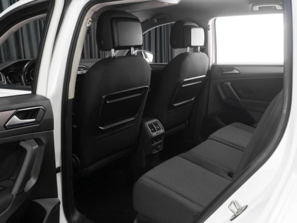 Volkswagen Tiguan II с пробегом 2018 года, цена 2 099 000 рублей, 144911 км, внедорожник, Автокод Объявления