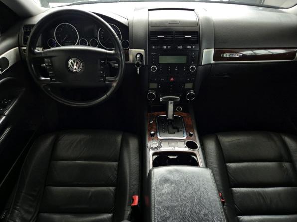 Volkswagen Touareg I Рестайлинг с пробегом 2007 года, цена 799 000 рублей, 315000 км, внедорожник, Автокод Объявления