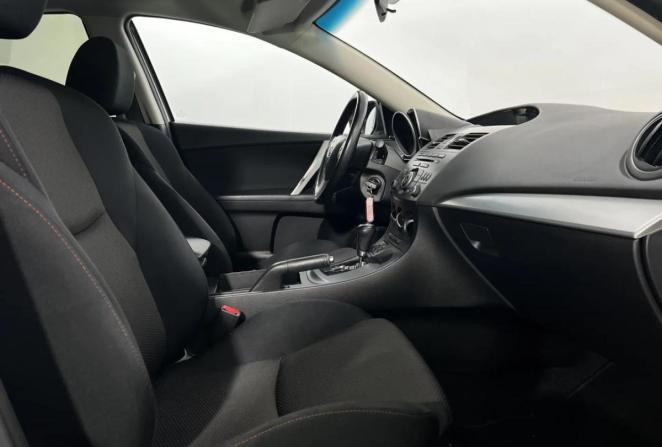 Mazda 3 II (BL) Рестайлинг с пробегом 2013 года, цена 950 000 рублей, 143823 км, седан, Автокод Объявления