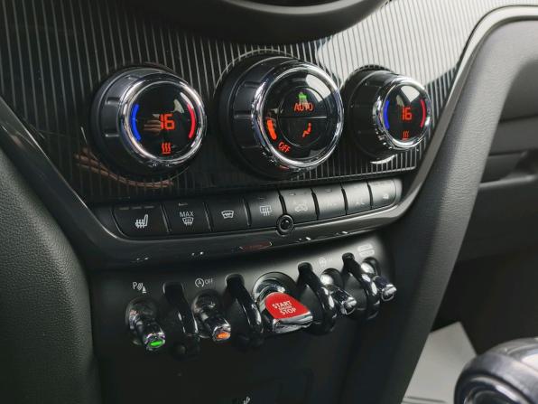 Mini Countryman II с пробегом 2018 года, цена 2 420 000 рублей, 145104 км, внедорожник, Автокод Объявления