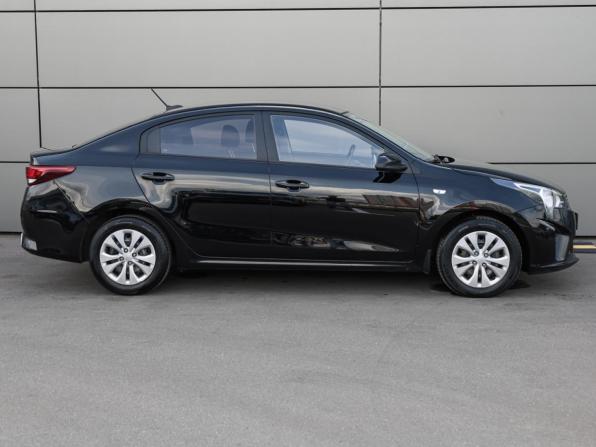 Kia Rio IV Рестайлинг с пробегом 2020 года, цена 1 229 000 рублей, 150737 км, седан, Автокод Объявления