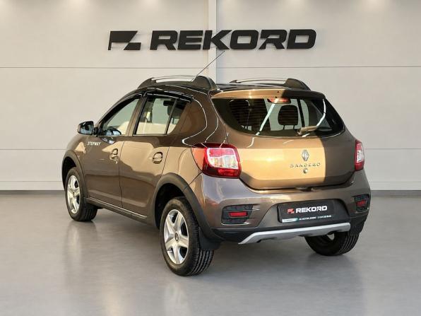 Renault Sandero II Рестайлинг с пробегом 2020 года, цена 1 299 000 рублей, 74294 км, хэтчбек, Автокод Объявления