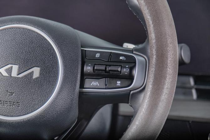 Kia Sportage V с пробегом 2021 года, цена 3 349 000 рублей, 68000 км, внедорожник, Автокод Объявления