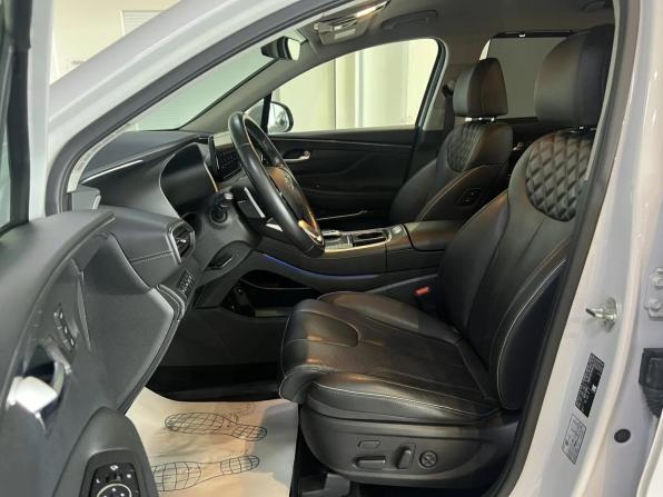 Hyundai Santa Fe IV Рестайлинг с пробегом 2022 года, цена 4 298 000 рублей, 47357 км, внедорожник, Автокод Объявления