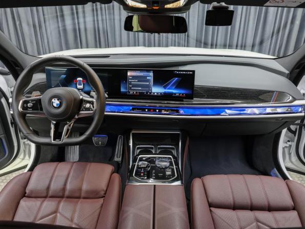 BMW 7 серии VII (G70) с пробегом 2025 года, цена 15 448 000 рублей, 18703 км, седан, Автокод Объявления
